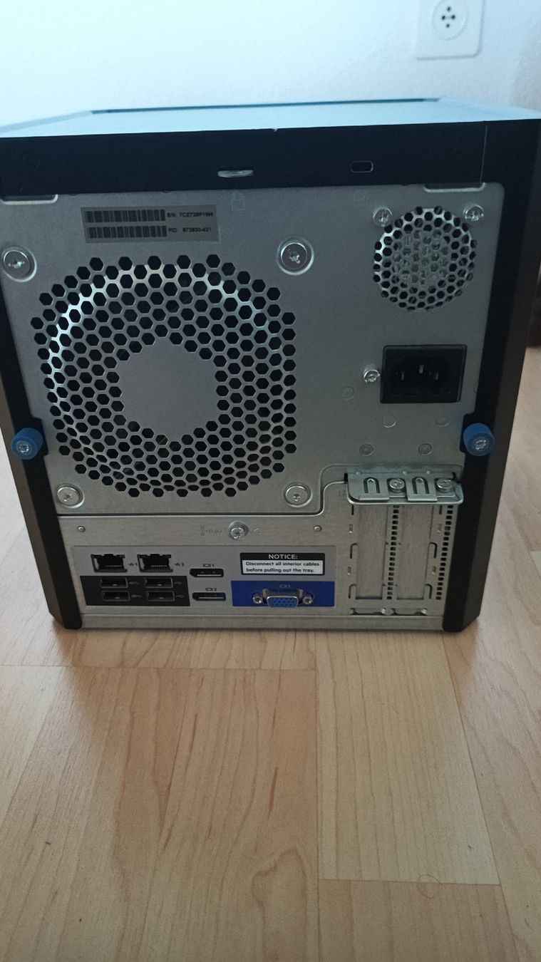 Hewlett Packard Server: HP Micro Server Gen10 – Usato da Stüsslingen venduto da miichii_91 2