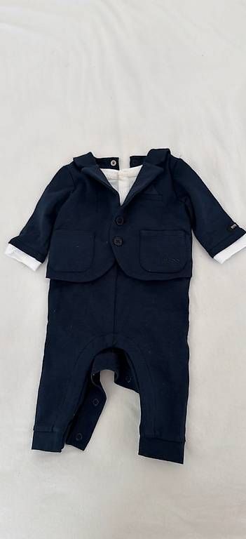 Ensembles: Hugo Boss Baby Anzug  – D'occasion à Roggwil TG par est_r5x7