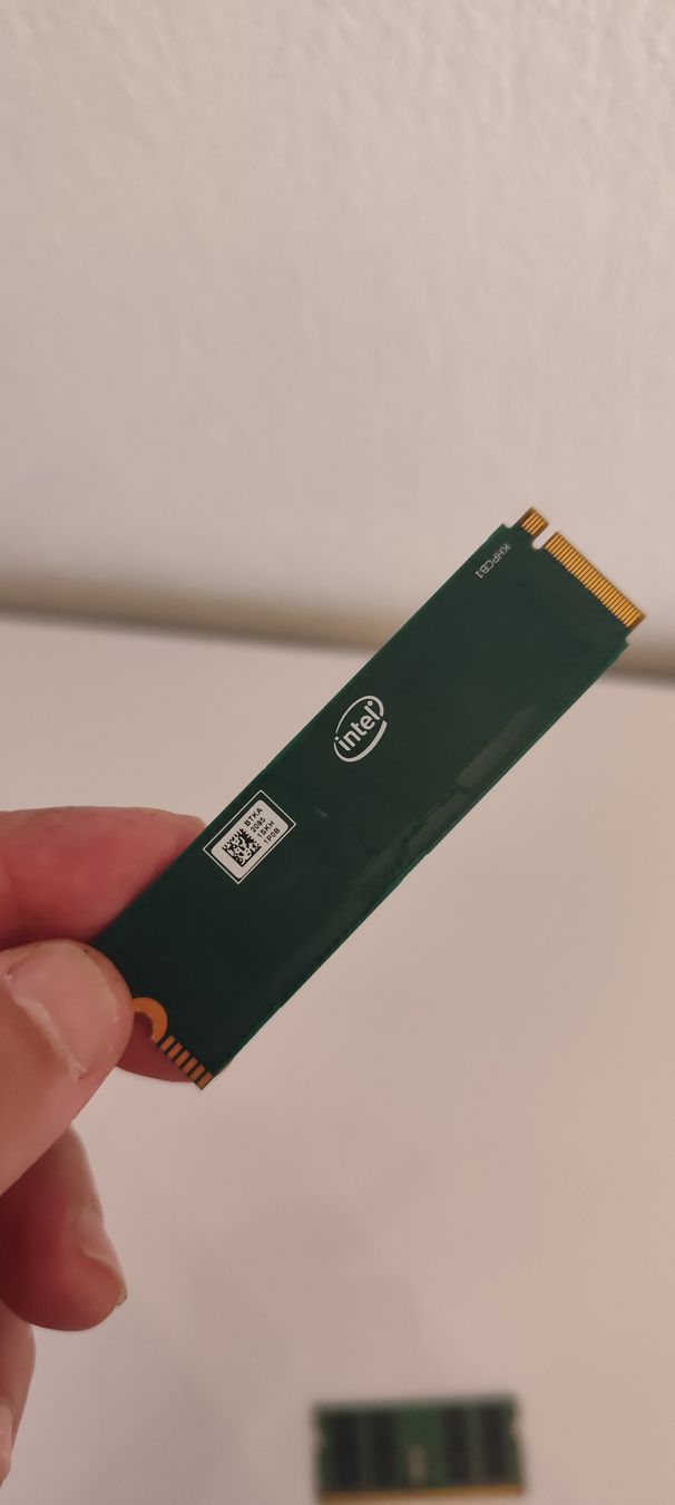 Intel Harddisks: 1TB SSD M2 – Gebraucht aus Emmenbrücke von adn_2757 1