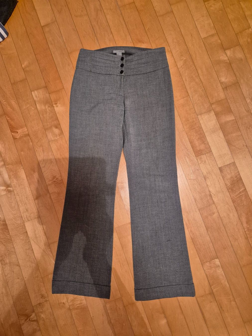Pantaloni: Graue Stoffhose – Usato da Walenstadt venduto da grischalounge1
