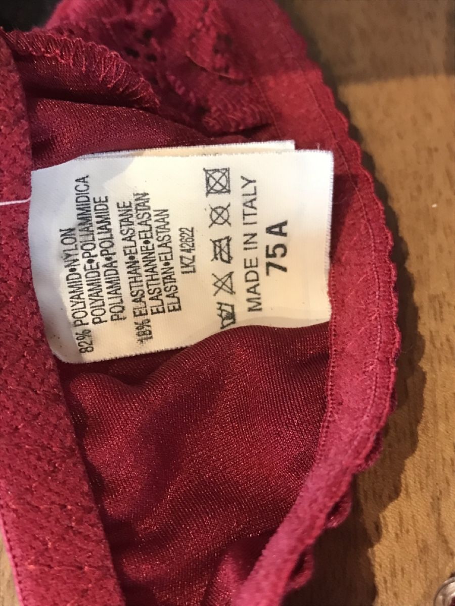 Altra biancheria intima: Dunkelrotes BH-Set Balconnet Slip – Usato da Alpnach Dorf venduto da marvo 6