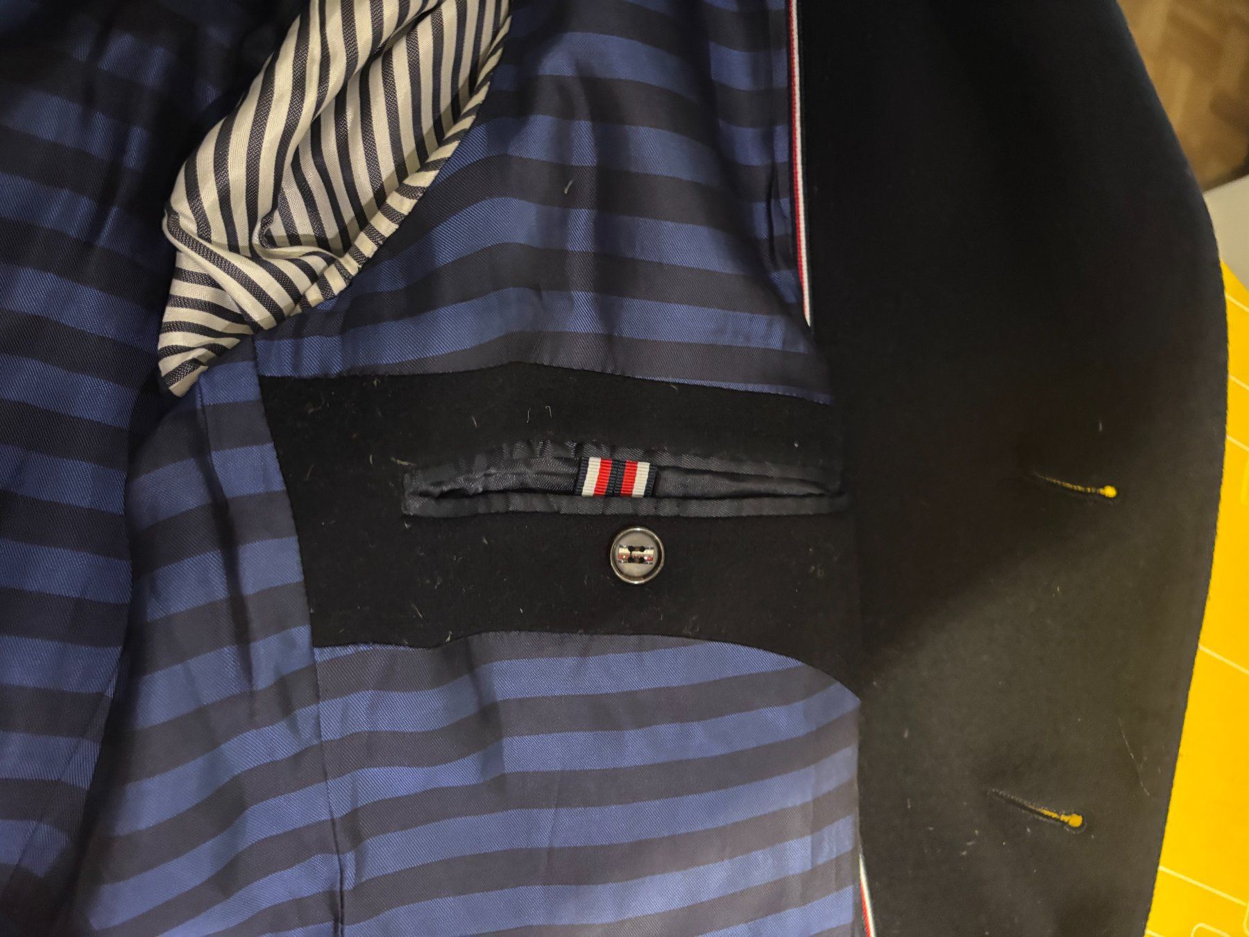 Tommy Hilfiger Cappotti: TOMMY HILFIGER Elegante Herren Wintermantel Gr.50 – Usato da Wallisellen venduto da ASZT 7