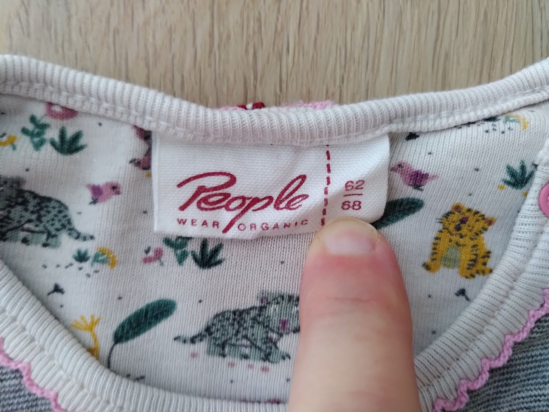 Blouses, T-shirts & Tops: Langarmshirt Mädchen - Grösse 62/68 – D'occasion à Penthaz par ann_l7zt 2