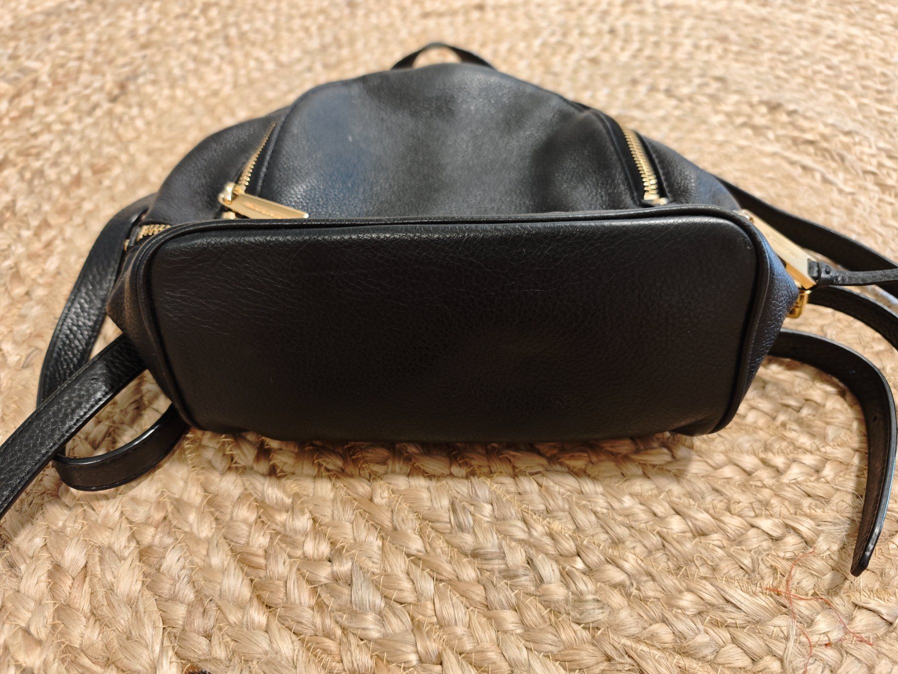 Michael Kors Zaini: Michael Kors Rucksack Schwarz, Top Zustand – Usato da Gunzgen venduto da 0Aurin0 2