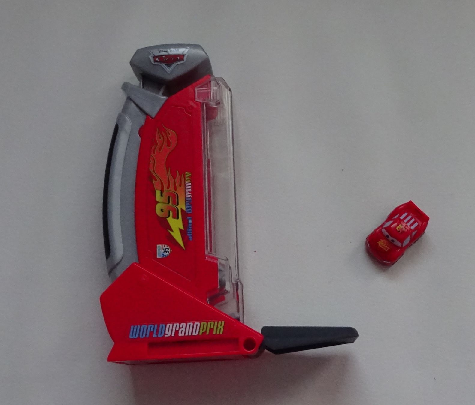 Spielzeuge: Cars Startrampe mit Lightning McQueen – Gebraucht aus Wagenhausen von Svema 1