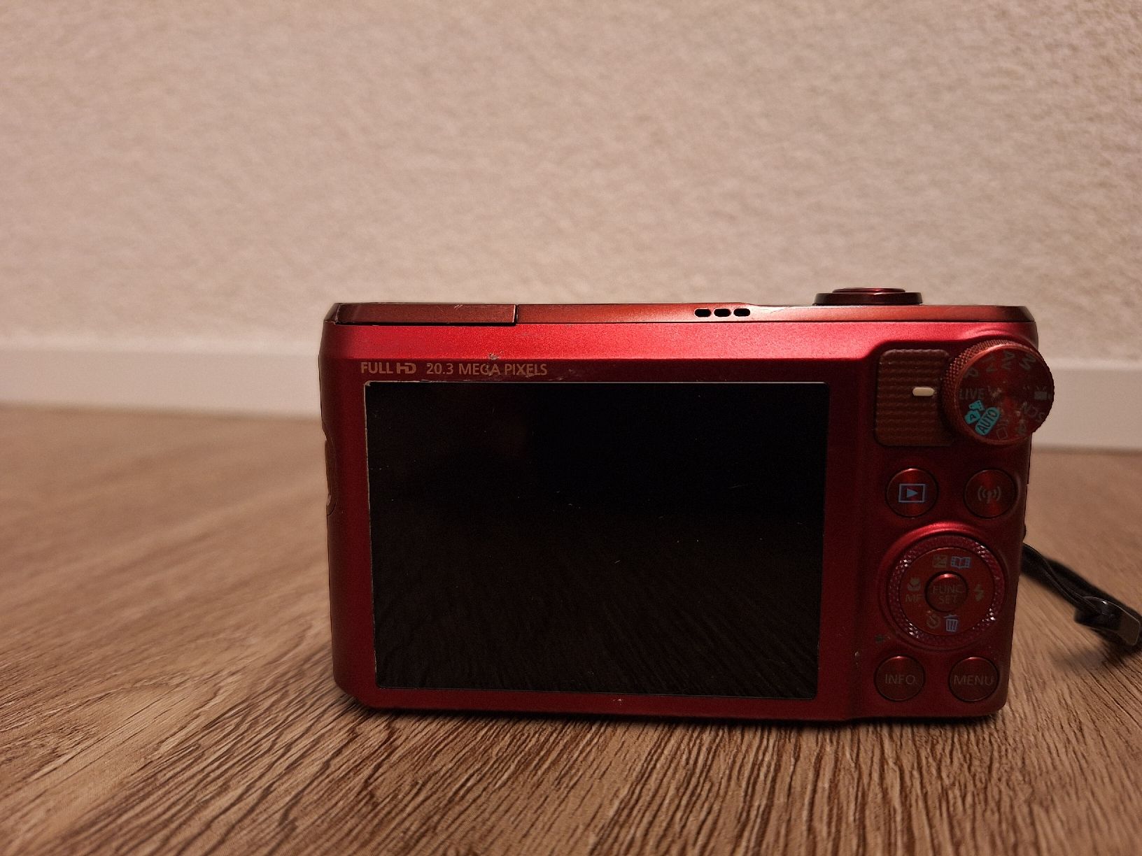 Canon Fotocamera: Canon PowerShot Kompaktkamera SX720 HS rot  – Usato da Bennau venduto da van_xnq2 5