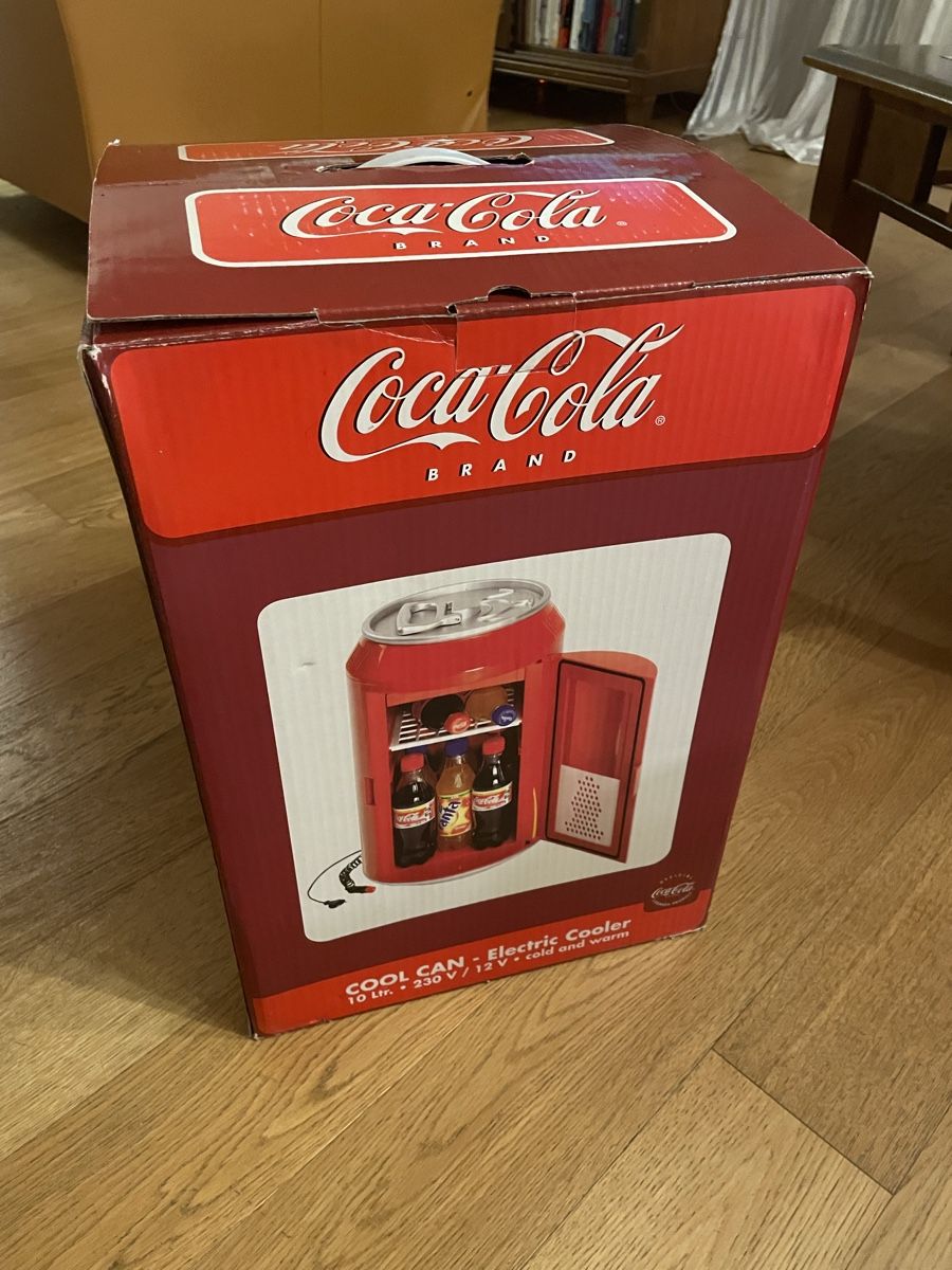 Réfrigérateurs: Coca-Cola Can Mini Kühlschrank – D'occasion à Bottmingen par oskarsgm