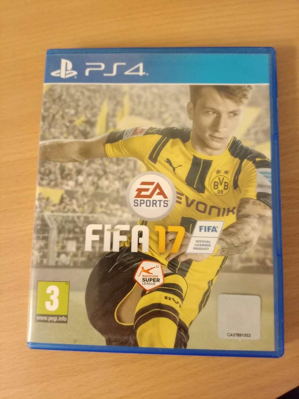 Sony Konsolen: Sony PlayStation 4 Konsole mit Controller gebraucht – Gebraucht aus Rorschach von metzgera1 5