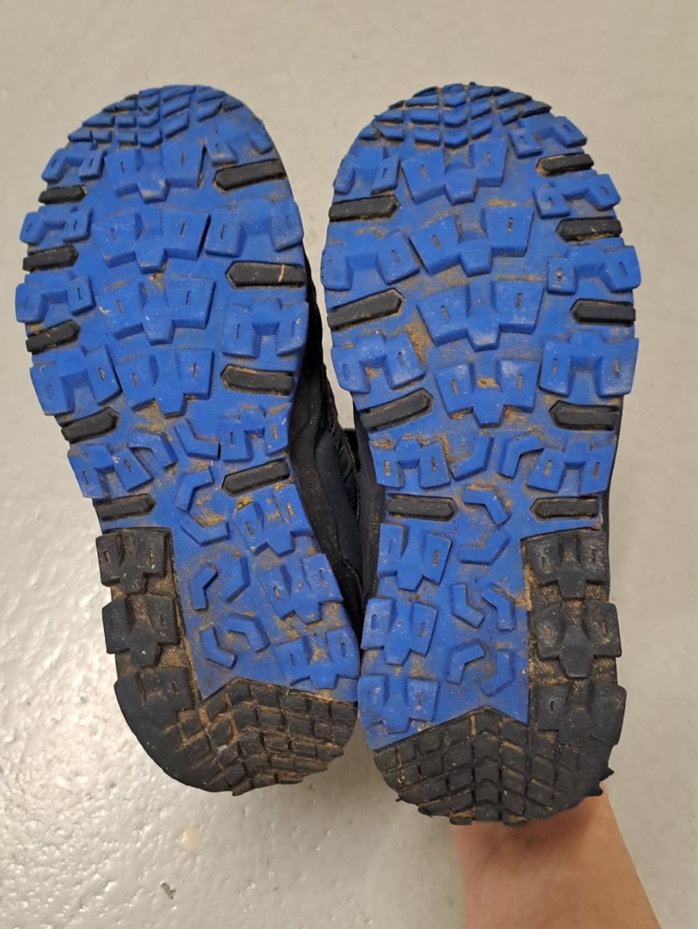 Chaussures garçon: Trekking-/Wanderschuhe von Trollkids Grösse 30 – D'occasion à Staufen par mencel 4