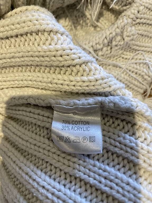 Pullover & Sweatshirts: Pullover femme taille M – Gebraucht aus Martigny-Croix von jen_t9fp 2