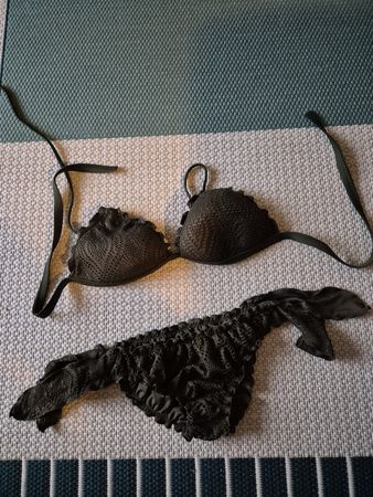 Beautiful bikini by Calzedonia like new