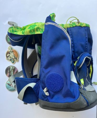 Ergobag Schulrucksack Schulthek mit 4 Kletties
