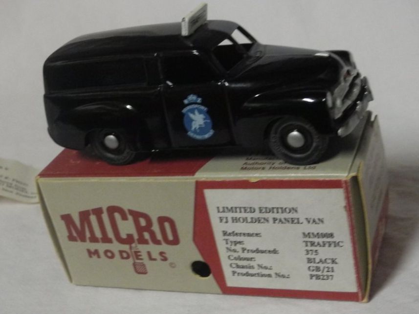 Holden Voitures modèles: MICRO MODELS  MM008 F J HOLDEN PANEL VAN NZ TRAFFIC DEPT – Neuf avec emballage d'origine à Gurtnellen par  2