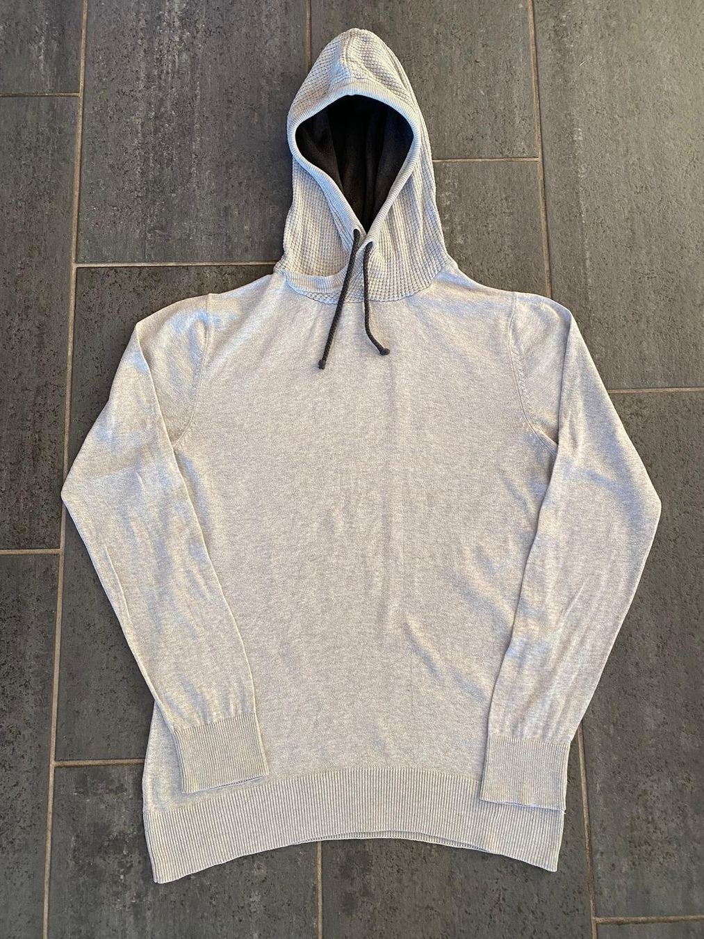 Maglioni & Felpe: Kapuzen Sweat Shirt - Grösse S – Usato da Basel venduto da san_2jbt 1