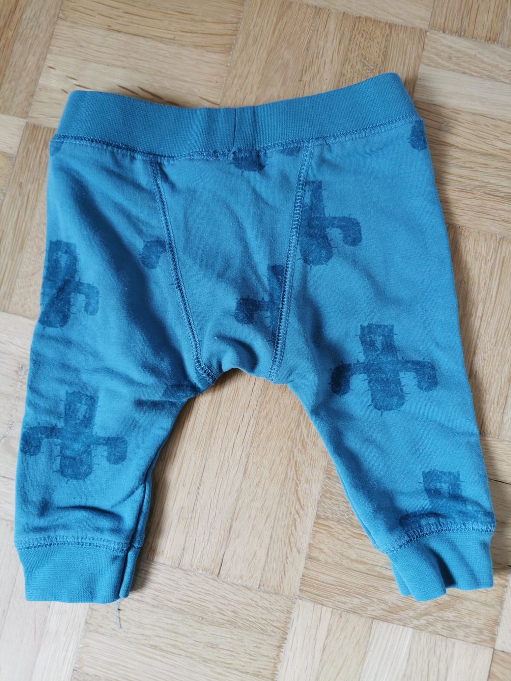 Zara Pantaloni: Sweathose Zara Gr. 68 – Usato da Stäfa venduto da flamingo_17 2