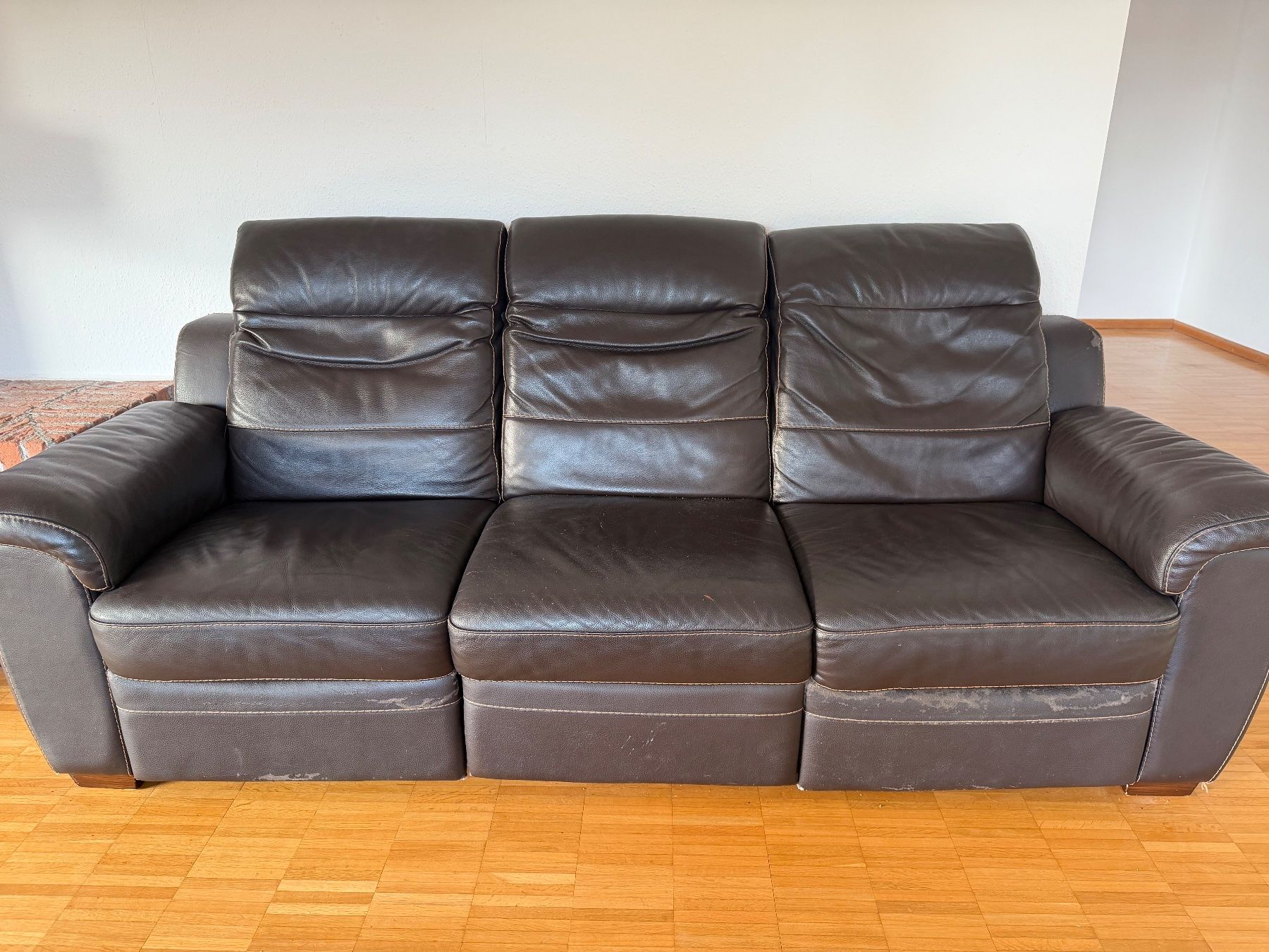 Divani: 3 Sitzer Sofa / Ledersofa GRATIS – Usato da Dübendorf venduto da ame_m57w 1