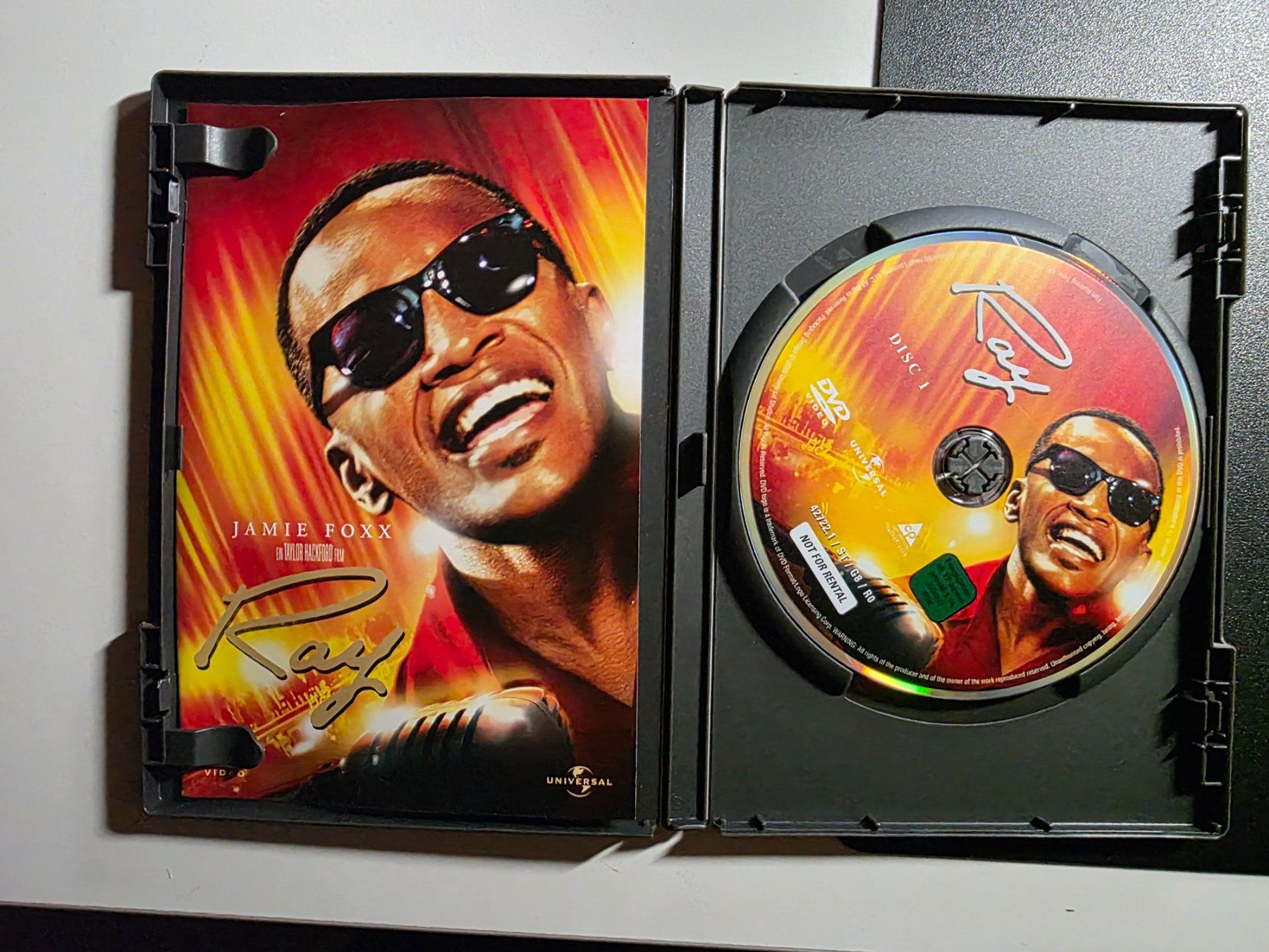 Tutti i DVDs: DVD - RAY - Jamie Fox 2 Oscars – Usato da Walterswil BE venduto da Lonitti 2