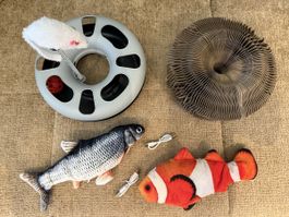 Div Katzenspielzeug + Kloschaufel