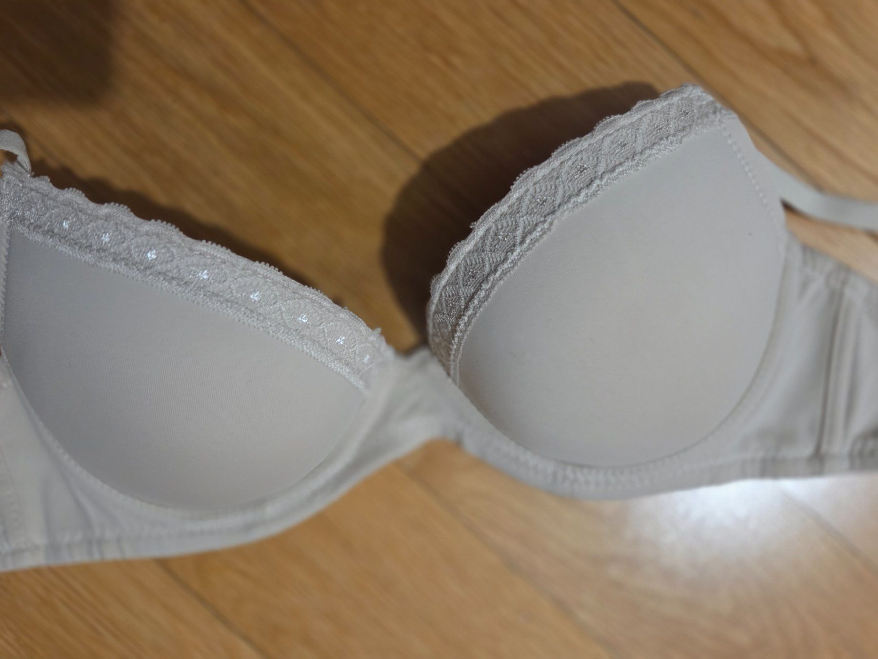 Altra biancheria intima: Push-up BH, NEU, 75B, creme – Nuovo (secondo la descrizione) da Sachseln venduto da dz1979dz