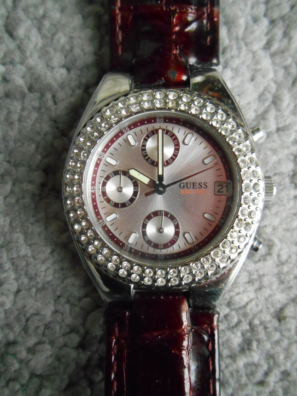Guess Uhren: Schöne "Guess" - Armbanduhr – Gebraucht aus Möhlin von bekapame