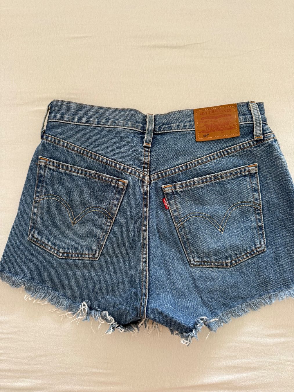 Levi's Jeans: Jeansshorts Levi's Grösse S – Nuovo (secondo la descrizione) da Nänikon venduto da tob_g7dm 2