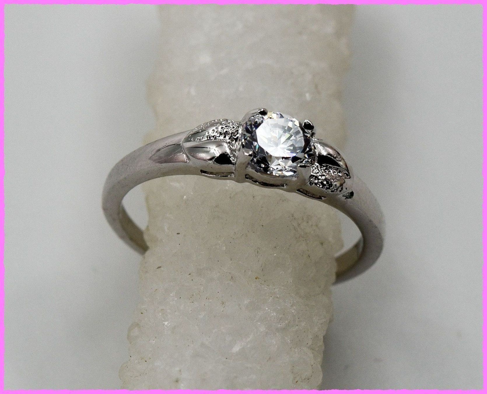 Anelli: Bezaubernder Ring mit Zirkonia – Nuovo e nell'imballaggio originale da Oberglatt ZH venduto da Diamond-Girl 1