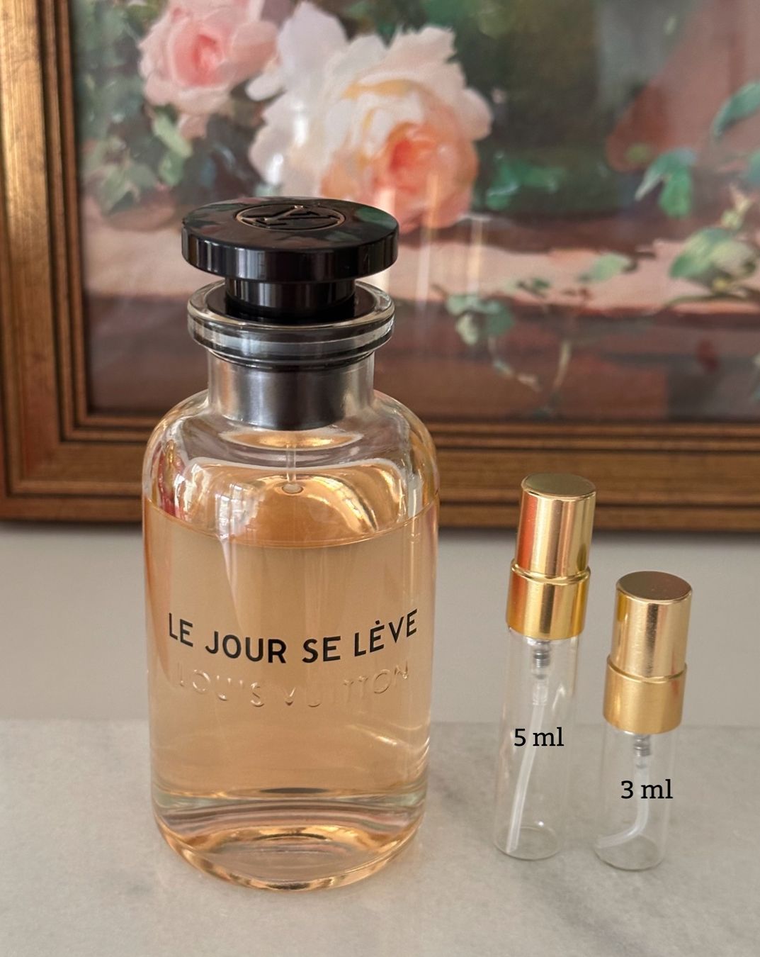 Louis Vuitton Profumi & Eau de Toilette: Louis Vuitton LE JOUR SE LEVE  3 ml probe – Usato da Täuffelen venduto da RoyaltyBrown