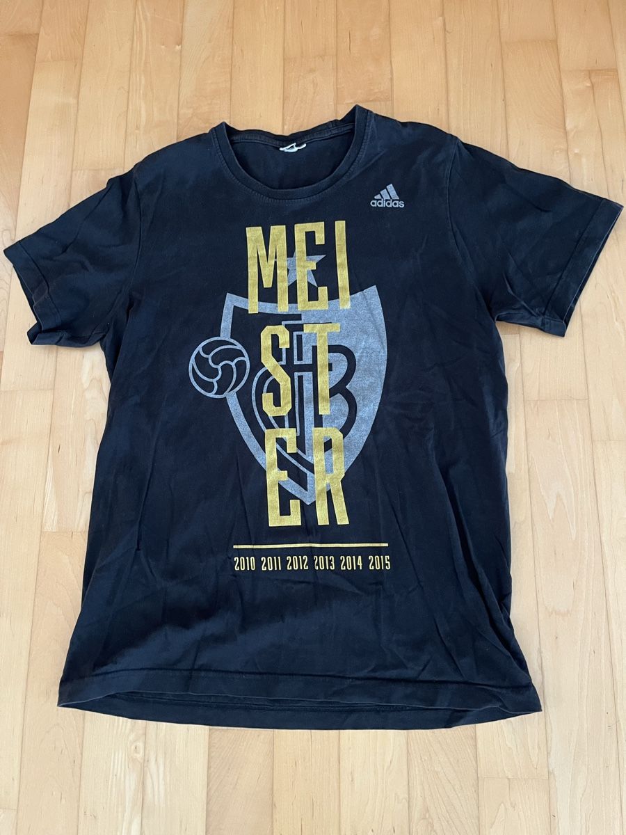 Adidas T-Shirts: Herren T-Shirt Adidas Meister Grösse S – Gebraucht aus Allschwil von Manolictus