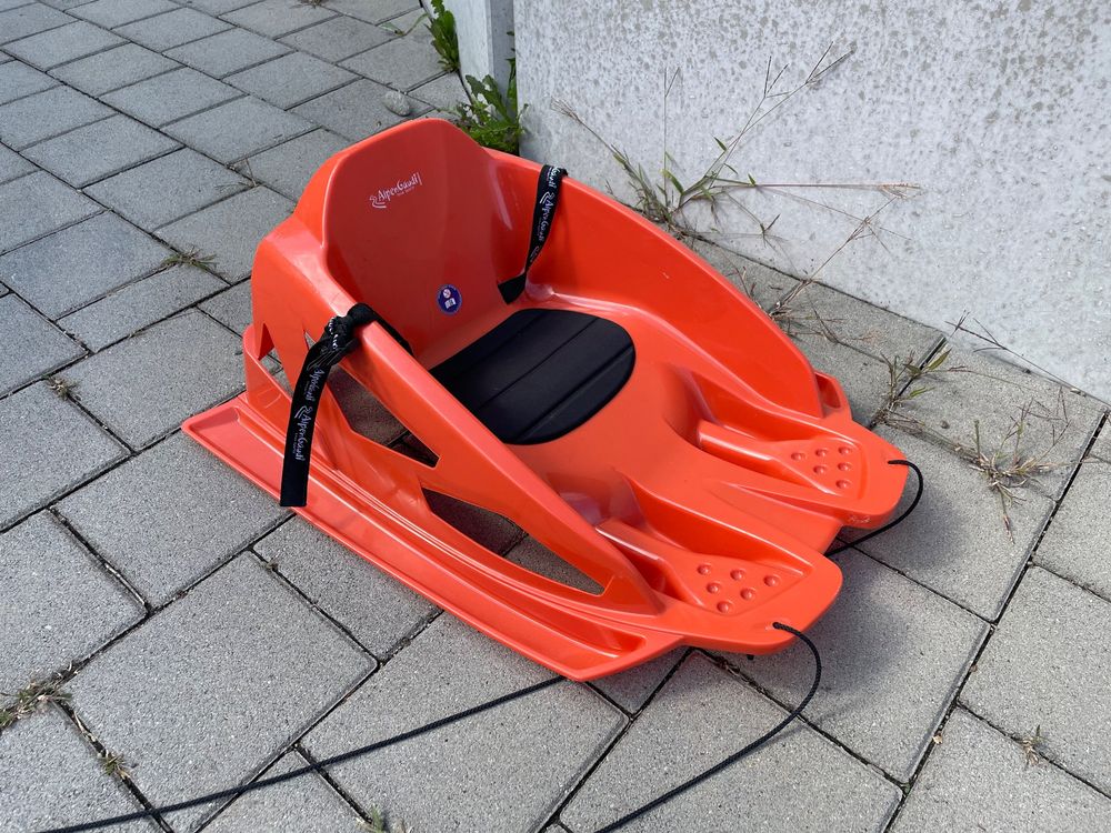 AlpenGaudi Doublerace Schlitten Für Erwachsene & Kinder | Zwei-Sitzer Rennschlitten Mit Sportlenkrad & Handbremse