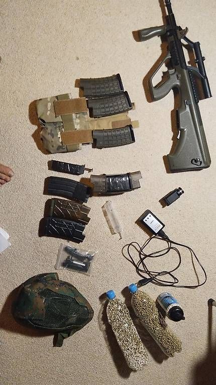Armi bianche: APS AUG A1 Para AEG Airsoft – Usato da Gossau ZH venduto da tobiwils 2
