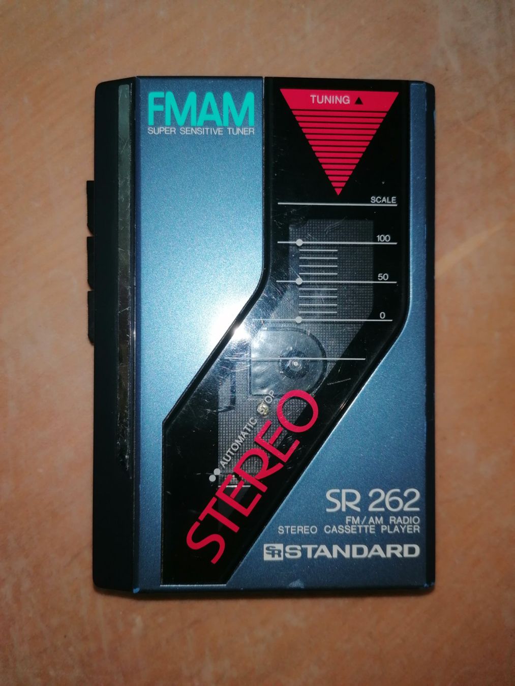 Lettore multimediale portatile: Walkman mit FM/AM Radio – Usato da Burgdorf venduto da A006972