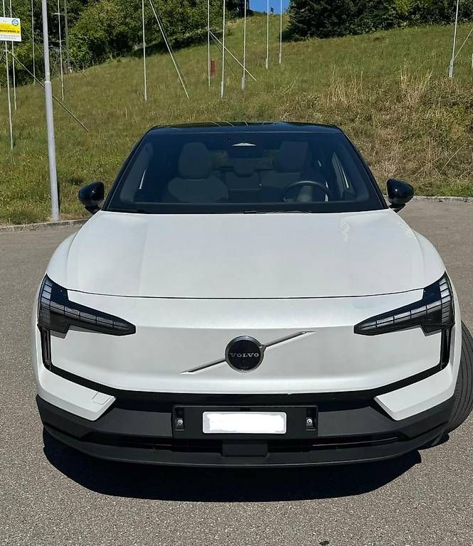 Volvo Autos: Volvo EX30 E60 ULTRA, 69kWh, Extended Range – Gebraucht aus zürich von mauromauro 1
