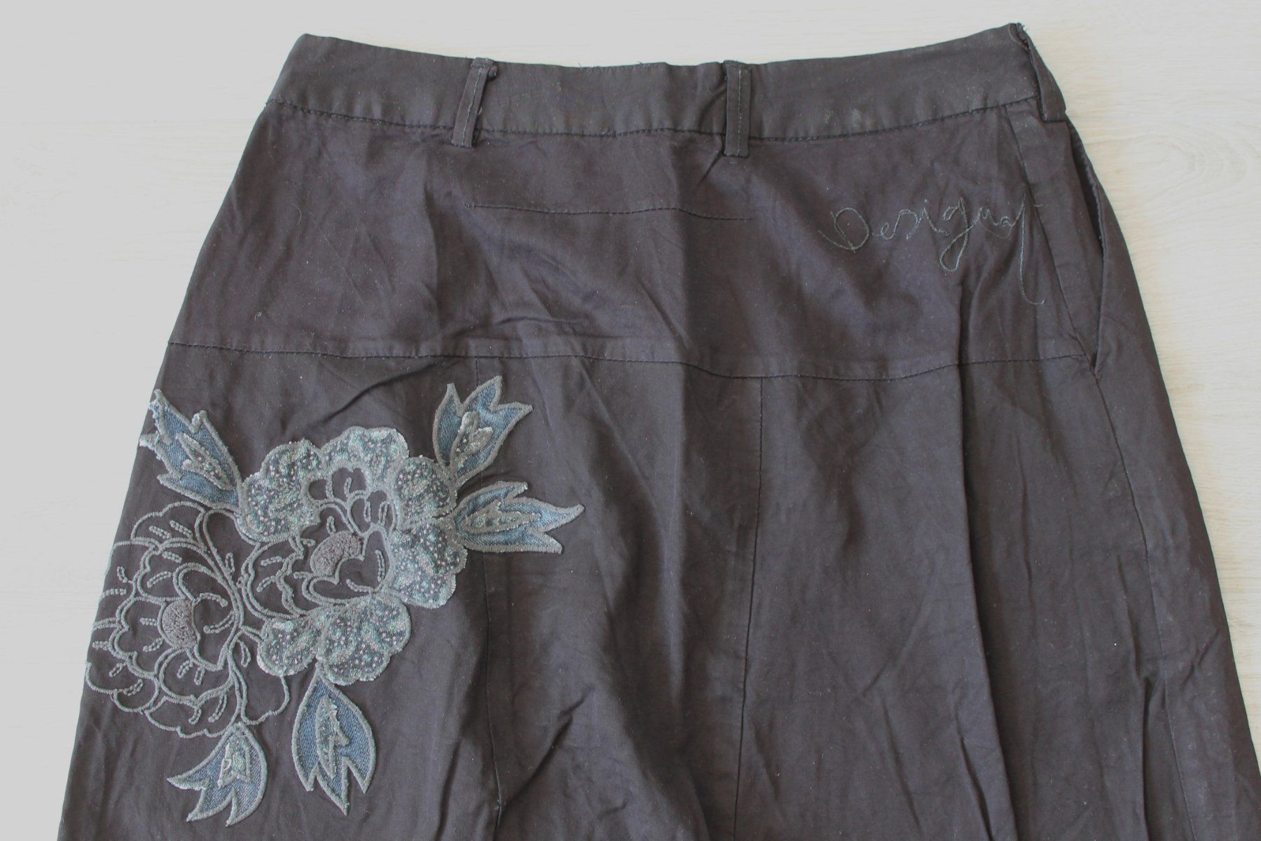 Desigual Hosen: Pantalon DESIGUAL taille M – Gebraucht aus Chez-le-Bart von jasse 2