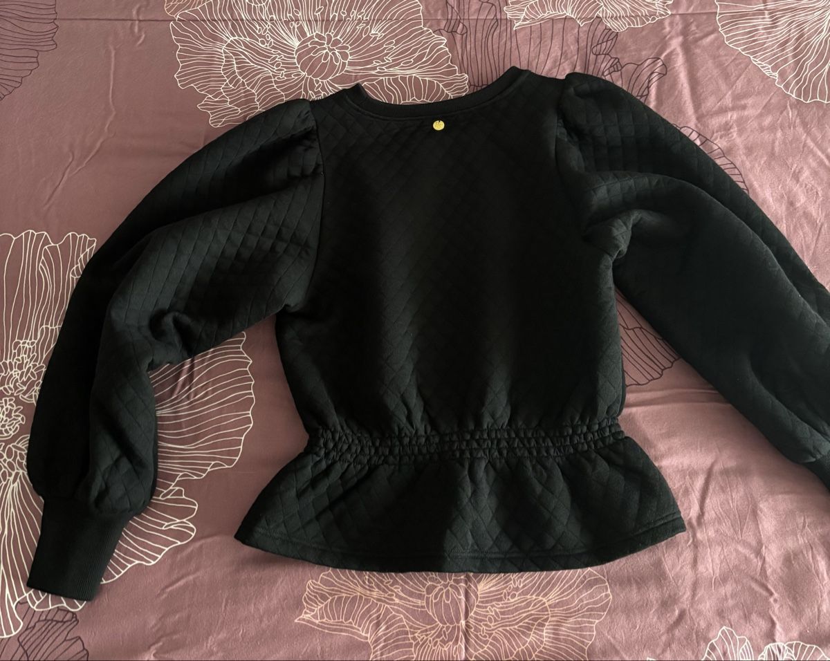 Maglioni & Felpe: Schwarzer Pullover, Steppmuster, Puffärmel, Gr. M – Nuovo (secondo la descrizione) da Salenstein venduto da Silly...0 1