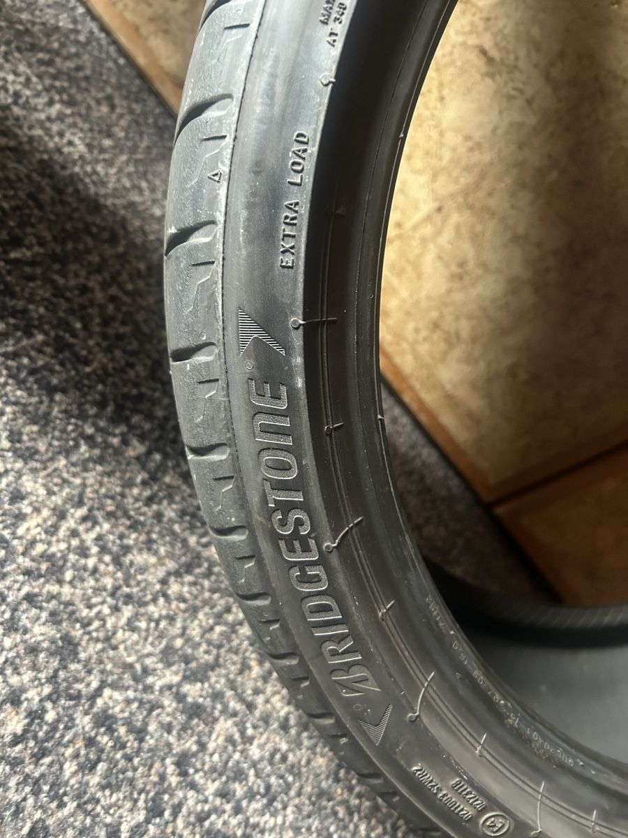 Bridgestone Pneus & Roues: Bridgestone 235 35 19 – D'occasion à ulisbach par efbtr 5
