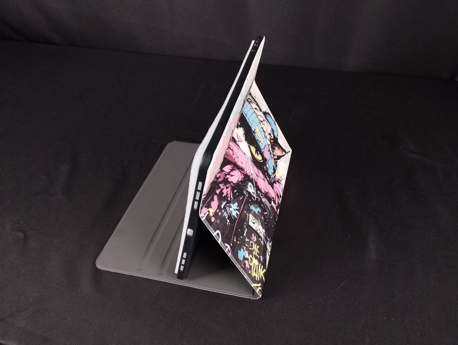 Apple Covers & Borse: IPad PRO 2021 Hülle Katzengraffiti 12.9" – Nuovo (secondo la descrizione) da Schübelbach venduto da Restwert_Schubelbach 2