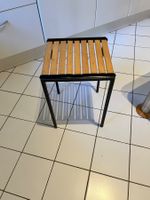 4 Küchenhocker aus Buche auf Metallgestell