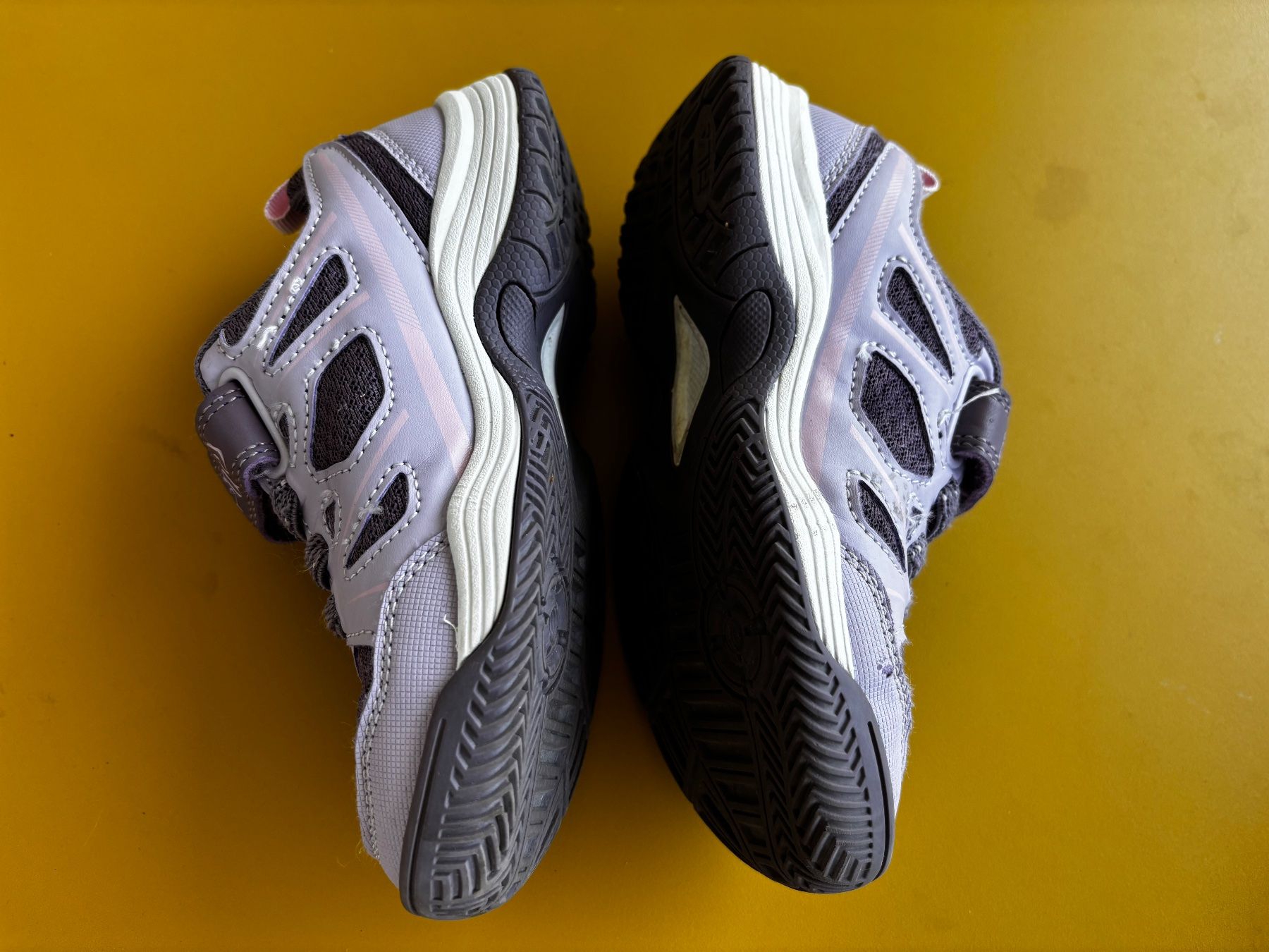Fila Scarpe per ragazzi: FILA Sneakers lila Gr. 28 – Usato da Zürich venduto da missmodernage 2