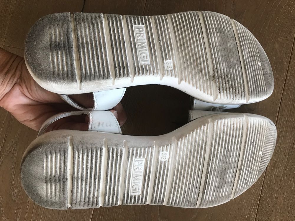 Primigi Schuhe für Mädchen: Primigi Leder Sandalen Gr. 38 – Gebraucht aus Affoltern am Albis von variablend 1
