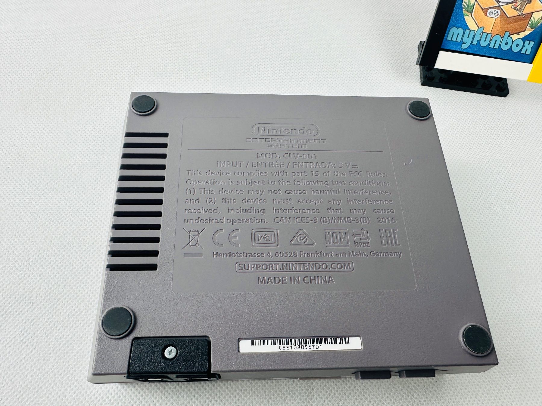Nintendo Console: Nintendo NES Classic mini mit 2 Controllern – Usato da Kappel SO venduto da MyFunBox 3
