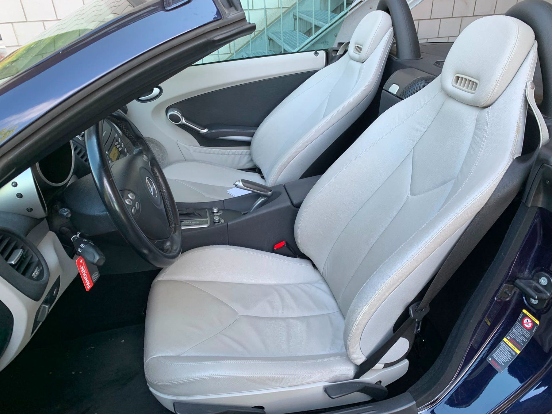 Mercedes-Benz Automobili: Mercedes SLK 200 Kom. – Usato da Bäch SZ venduto da Olivier_Sales 6