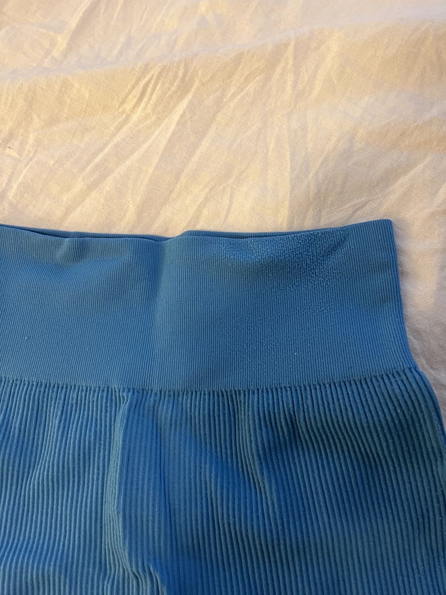 Leggings: Blaue shorts XS/S – Usato da Winterthur venduto da adi_sqz 3