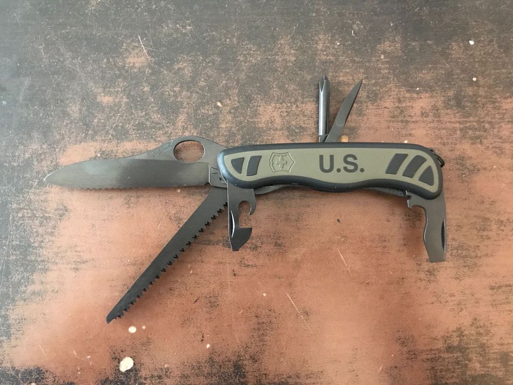 Combat utility swiss online army knife