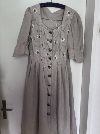 Landhauskleid