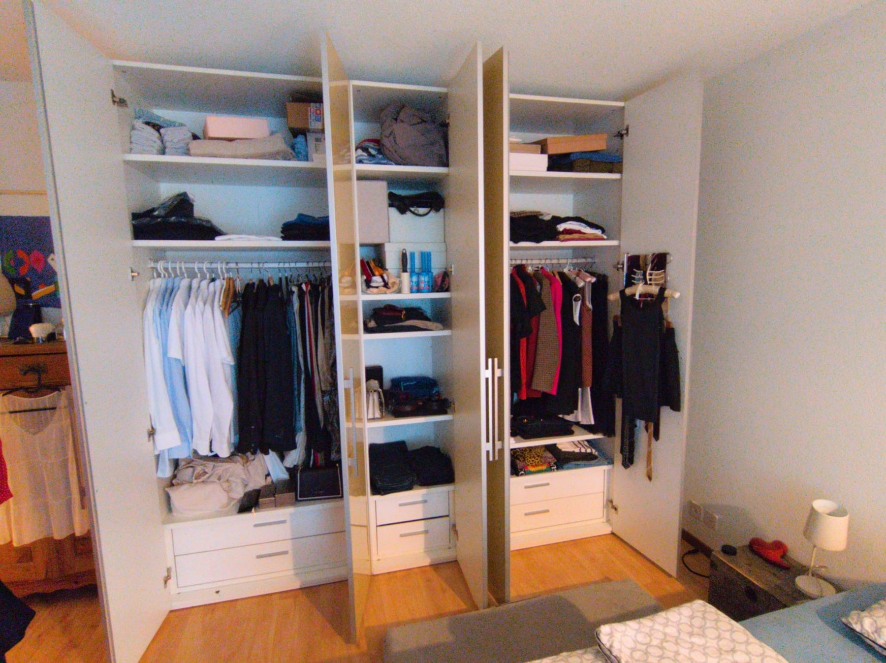 Armoires: Kleiderschrank von SEIPP Wohnen – D'occasion à zürich par tobianne2003 1
