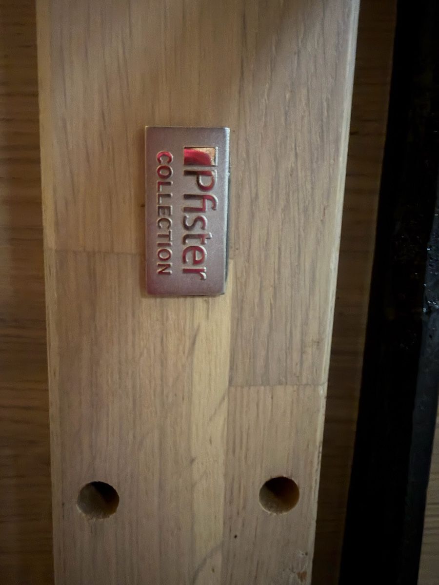 Tische: Holztisch – Gebraucht aus Aathal-Seegräben von Pflip 4