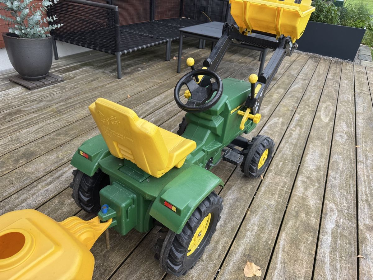 John Deere Véhicules pour enfants: Tret-Traktor John Deere mit Frontlader und Anhänger – D'occasion à Appenzell Steinegg par lor_7xsv 3