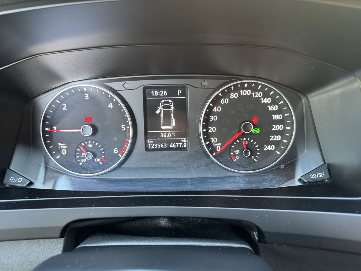 VW Autos: VW T6 Multivan 2.0 TDI DSG – Gebraucht aus Rorbas von zsoltar 6