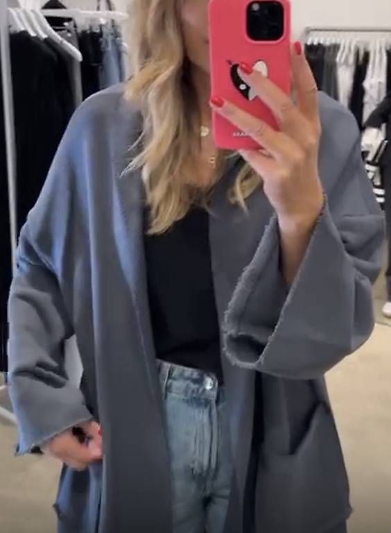 Cappotti: Sweat Mantel Gr. M – Usato da Stäfa venduto da DearDarling 4