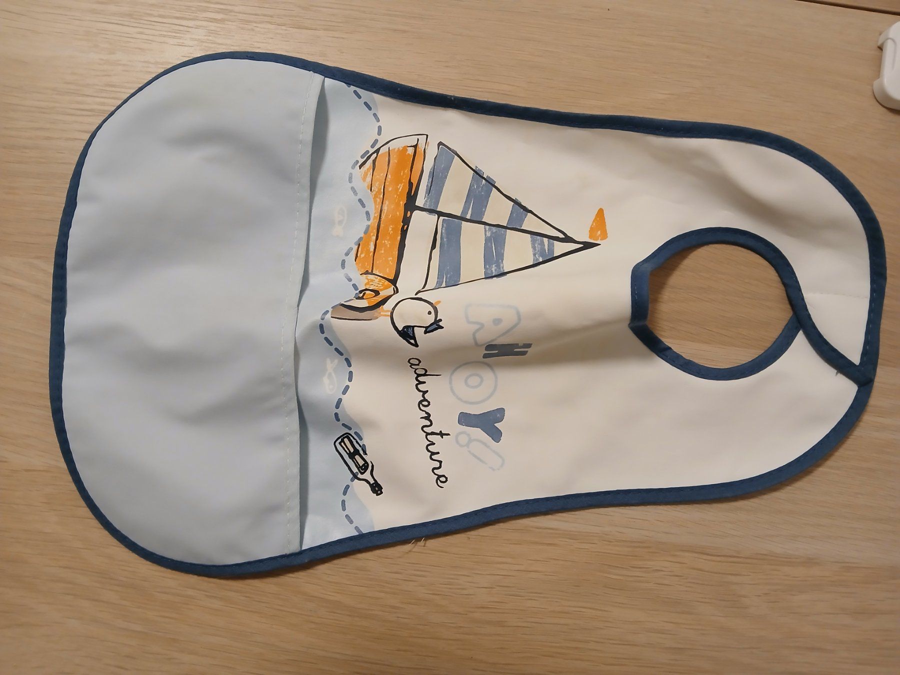 Baby-Mahlzeiten: Lätzchen / bib – Neu (gemäss Beschreibung) aus Linthal von pau_v979